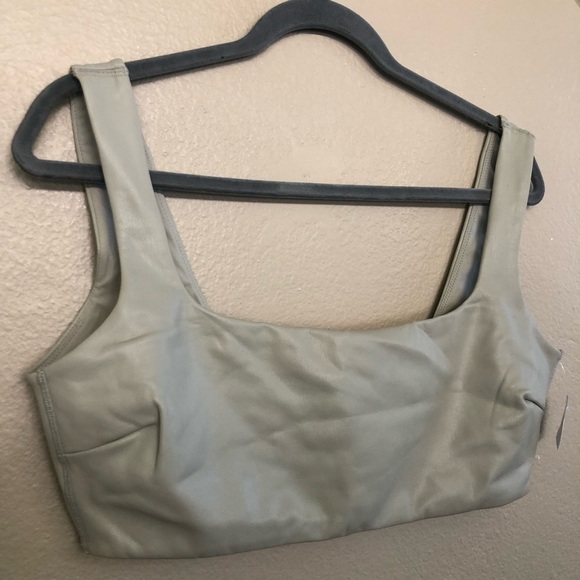 SKIMS Faux Leather Bralette Top in Shell Plus Size 2X - Picture 6 of 15